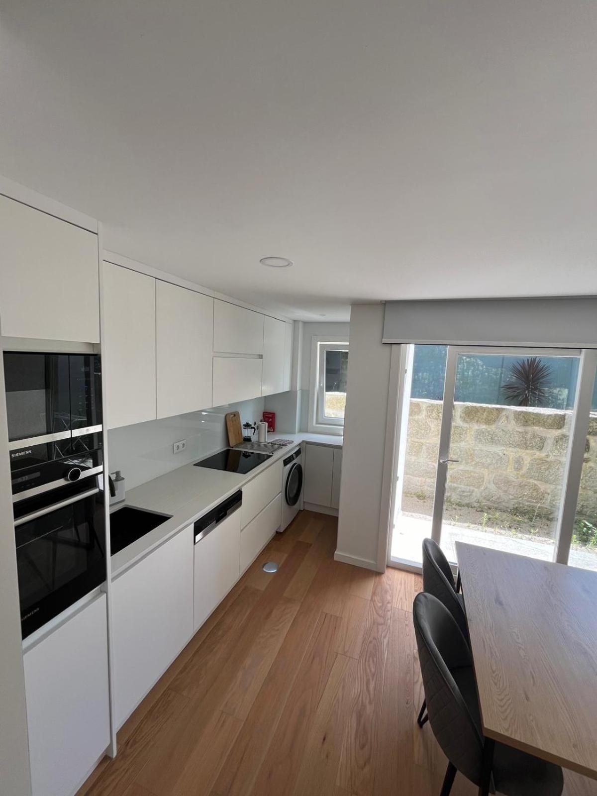 Cozy Retreat - Modern T1 Apartment Porto Bagian luar foto